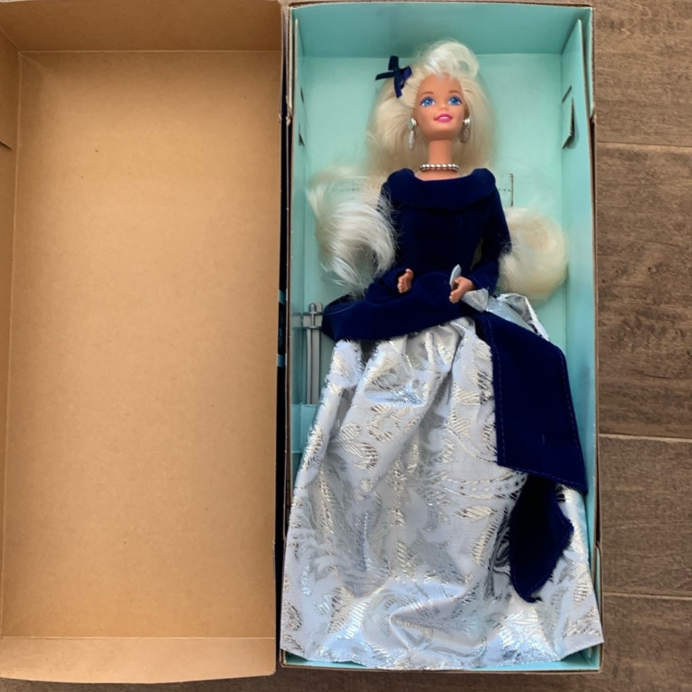 Winter velvet 1994 Barbie